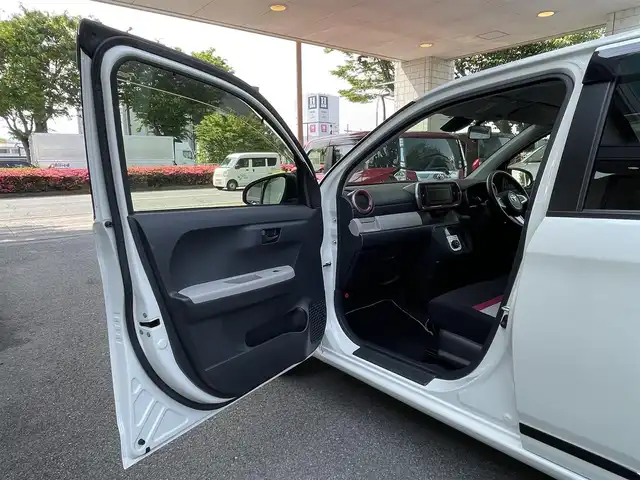 トヨタ パッソ モーダ　S 静岡県 2018(平30)年 2.3万km パールホワイトⅢ 1オーナー　/衝突軽減警告　/LEDライト　/オートライト /リアセンサー /電動格納ドアミラー　/ドアバイザー　/フロアマット　/スマートキー  /スペアキー  /保証書　/取説