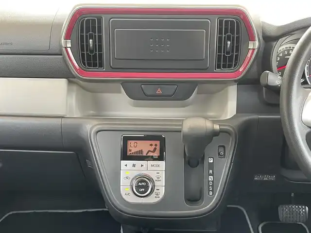トヨタ パッソ モーダ　S 静岡県 2018(平30)年 2.3万km パールホワイトⅢ 1オーナー　/衝突軽減警告　/LEDライト　/オートライト /リアセンサー /電動格納ドアミラー　/ドアバイザー　/フロアマット　/スマートキー  /スペアキー  /保証書　/取説