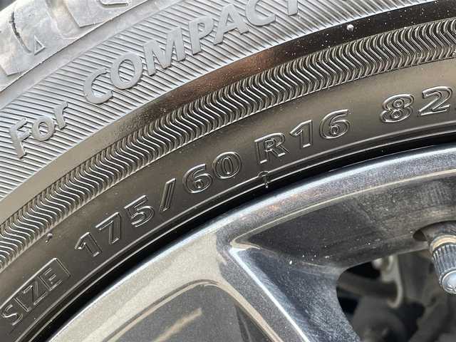 スズキ クロスビー HYBRID MZ 東京都 2018(平30)年 2.1万km キャラバンアイボリーパールメタリック/ホワイト 2トーンルーフ 純正ナビ/全方位モニター/デュアルカメラブレーキサポート/車線逸脱警報機能/パーキングソナー/シートヒーター/クルーズコントロール/ETC/ドライブレコーダー /横滑り防止措置/アイドリングストップ