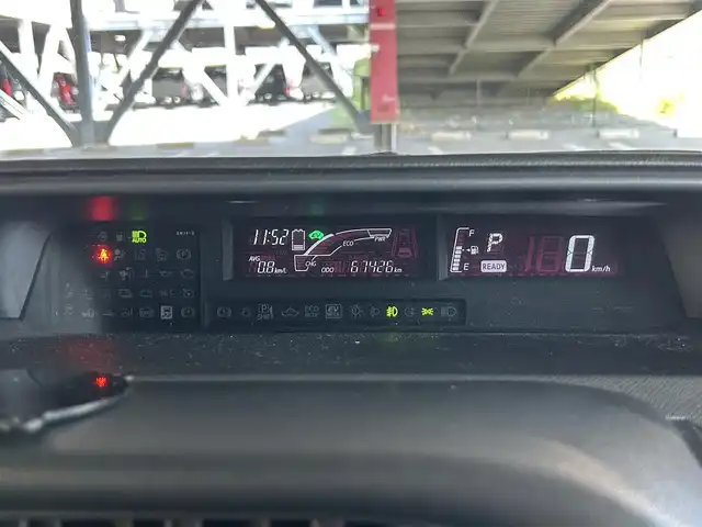 トヨタ アクア G G’s 静岡県 2016(平28)年 6.8万km イエロー トヨタセーフティセンスＣ/純正ＳＤナビ/バックカメラ/ＢＴオーディオ/フルセグＴＶ/ＥＴＣ/クルコン/専用ハーフレザーシート/オートハイビーム/ＬＥＤヘッドライト/ＬＤＡ/プリクラッシュ/Gzフロアマット/専用１７ＡＷ