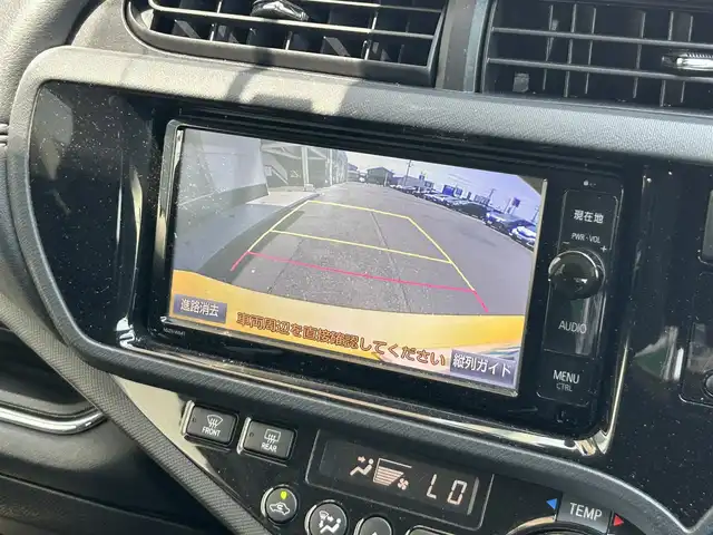 トヨタ アクア G G’s 静岡県 2016(平28)年 6.8万km イエロー トヨタセーフティセンスＣ/純正ＳＤナビ/バックカメラ/ＢＴオーディオ/フルセグＴＶ/ＥＴＣ/クルコン/専用ハーフレザーシート/オートハイビーム/ＬＥＤヘッドライト/ＬＤＡ/プリクラッシュ/Gzフロアマット/専用１７ＡＷ