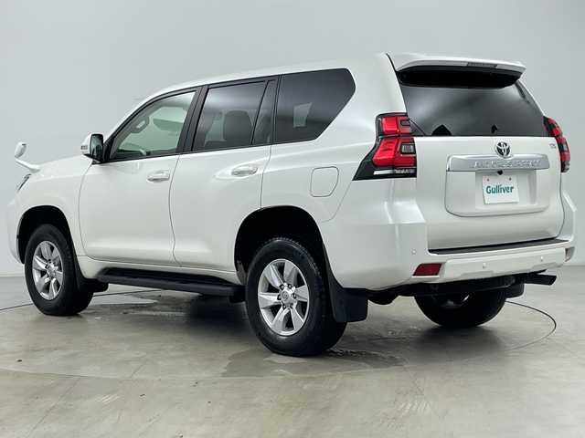 トヨタ ランドクルーザー プラド TX Lパッケージ 道央・札幌 2022(令4)年 4.9万km ホワイトパールクリスタルシャイン ・4WD/・サンルーフ/・純正ナビ/・BT&CD&DVD&フルセグTV/・バックカメラ/・トヨタセーフティセンス/・アダプティブクルーズコントロール/・レザーシート/・1.3列目パワーシート/・3列目電動格納/・全席シートヒーター&ベンチレーション/・ドアミラーヒーター/・純正ビルトインETC/・LEDライト&フォグ/・オートライト/・オートマチックハイビーム/・プッシュスタート/・スマートキー×2