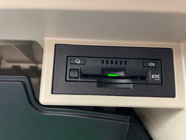 トヨタ ランドクルーザー プラド TX Lパッケージ 道央・札幌 2022(令4)年 4.9万km ホワイトパールクリスタルシャイン ・4WD/・サンルーフ/・純正ナビ/・BT&CD&DVD&フルセグTV/・バックカメラ/・トヨタセーフティセンス/・アダプティブクルーズコントロール/・レザーシート/・1.3列目パワーシート/・3列目電動格納/・全席シートヒーター&ベンチレーション/・ドアミラーヒーター/・純正ビルトインETC/・LEDライト&フォグ/・オートライト/・オートマチックハイビーム/・プッシュスタート/・スマートキー×2