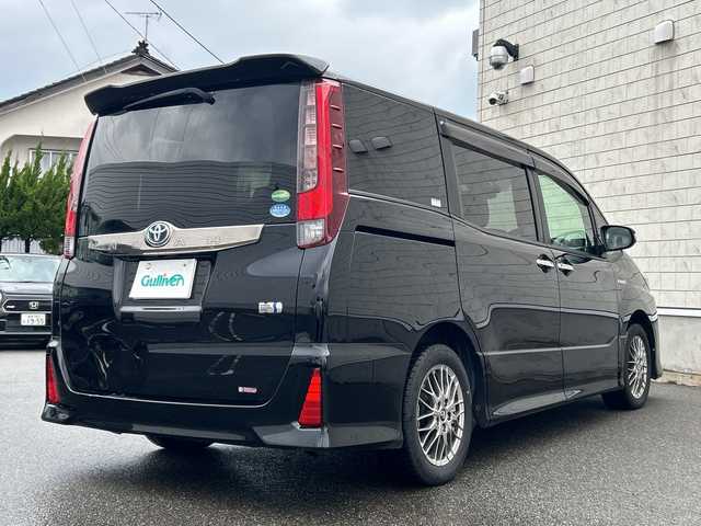 トヨタ ノア ハイブリッド Si ダブルバイビー 山形県 2016(平28)年 10.4万km ブラック 純正SDナビ/・フルセグTV/AM/FM/DVD/Bluetooth/衝突被害軽減ブレーキ/ドライブレコーダー/両側パワースライドドア/バックカメラ/レーンキープアシスト/クルーズコントロール/プリクラッシュセーフティ/オートライト/オートハイビーム/ETC/スマートキー/スペアキー/フォグランプ/冬タイヤ積載