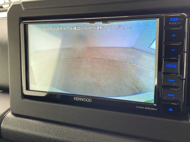 スズキ ジムニー XC 千葉県 2022(令4)年 0.9万km ブルーイッシュブラックパール3 禁煙車/ワンオーナー/純正メモリナビ(フルセグ・ＤＶＤ・ＣＤ・ＳＤ・ＢＴ・ＡＭＦＭ）/スズキセーフティーサポート/ETC　/バックカメラ/クルーズコントロール/社外DAMDフロントグリル、バンパー、フェンダーパネル、スペアタイヤカバー/ステアリングスイッチ/オートライト/LEDヘッドライト/フォグランプ/前席シートヒーター/レーンキープアシスト/アイドリングストップ/ウィンカーミラー/ドアバイザー/取扱説明書