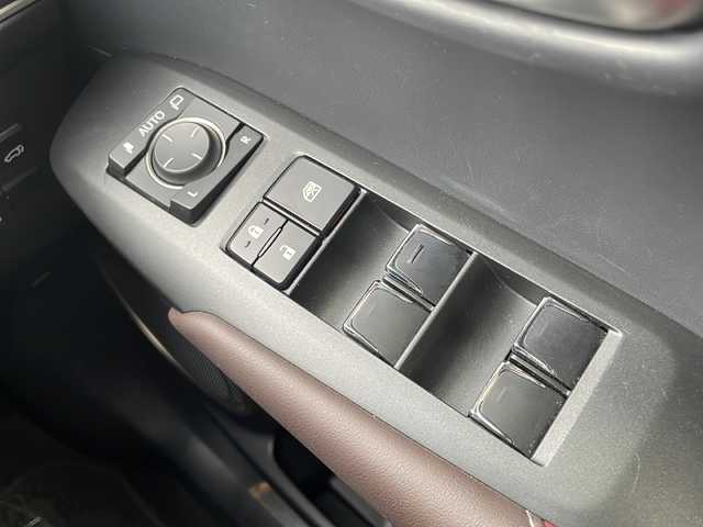 レクサス ＮＸ 300 Iパッケージ 道東・釧路十勝 2018(平30)年 8.1万km ソニッククォーツ 4WD/ワンオーナー/純正10.1インチワイドナビ/　(CD/DVD/BT)/フルセグTV/全方位モニター/バックカメラ/パワーバックドア/プリクラッシュセーフティ/レーンキープアシスト/レーダークルーズコントロール/オートハイビーム/BSM/ビルドイン2.0ETC/前席シートヒーター/前席パワーシート/ハンドルヒーター/前後コーナーセンサー/社外前ドライブレコーダー/赤レザーシート/パドルシフト/メモリシート/純正AWスタッドレスセット積込(225/65R17)/シーケンシャルウィンカー/LEDヘッドライト/LEDフォグ/ヘッドライトウォッシャー/ブレーキホールド/スペアキー/カードキー/取扱説明書/保証書