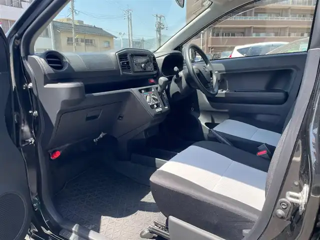 ダイハツ ミラ イース L 島根県 2021(令3)年 2.6万km ブラックマイカメタリック アイドリングストップ/パワーウインドウ/パワーステアリング/横滑り防止装置/盗難防止装置/純正オーディオ/純正フロアマット/オートライト/リモコンキー/ドアバイザー/ヘッドライトレベライザー
