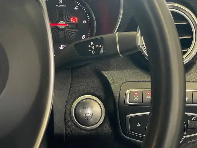 メルセデス・ベンツ ＧＬＣ２２０ d 4マチック クーペ スポーツ 山梨県 2018(平30)年 5.5万km オブシディアンブラック ワンオーナー/レーダーセーフティP/HUD/360カメラ/キーレスゴー/黒半革/前席パワーシート/全席シートＨ/純正ＨＤＤナビ/ＣＤ/ＤＶＤ/フルセグ/ＥＴＣ/ＬＥＤヘッドライト/インテリジェントライト/純正ドラレコ/純正１９インチアルミ
