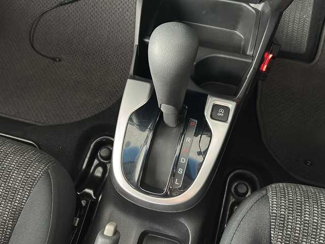 ホンダ フィット 13G Fパッケージ 岐阜県 2016(平28)年 6万km プレミアムホワイトパールⅡ /社外メモリナビ(AVIC-RZ33)/(USB/SD/TV/DVD/CD)//バックカメラ//前方ドライブレコーダー//ＥＴＣ//ＬＥＤヘッドライト//スマートキー//スペアキーx1//フロアマット//ＥＣＯＮ