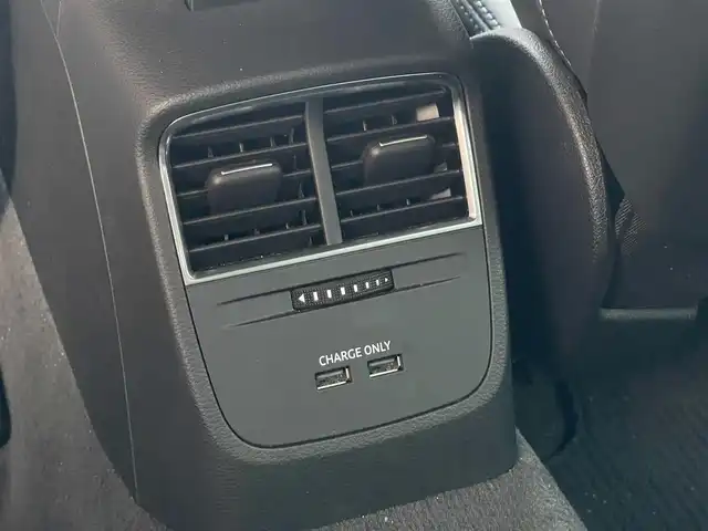 アウディ Ａ３ SB 30TFSI スポーツ 山梨県 2020(令2)年 2.8万km グレイシアホワイトメタリック 純正MMIナビ/フルセグ/Bluetooth/バックカメラ/バーチャルコックピット/パドルシフト/ACC/Audiプレセンス/Audiサイドアシスト/半革/シートヒーター /運転席パワーシート/LEDヘッドライト/ETC