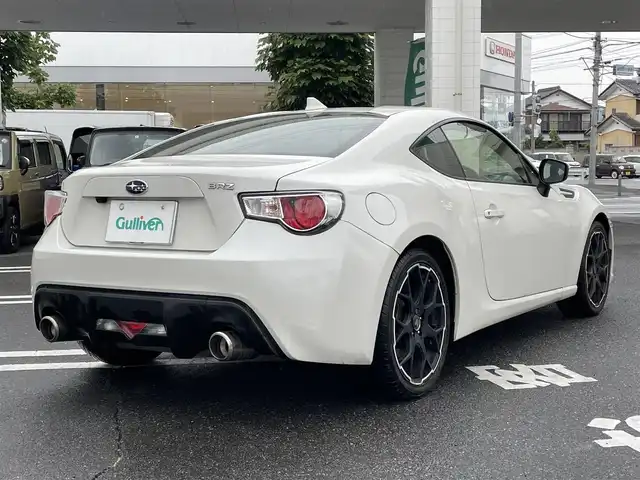 スバル ＢＲＺ R 群馬県 2016(平28)年 9万km クリスタルホワイトP 純正メモリナビゲーション/（CD/SD/BT/フルセグTV）/バックカメラ/キセノンライト/ETC/キーレスキー/純正フロアマット/社外18インチアルミホイール