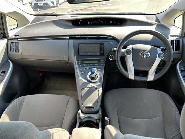 トヨタ プリウス S 鹿児島県 2010(平22)年 17.9万km スーパーホワイトⅡ セーフティセンス/社外ナビ/　　CD/DVD/BT/ワンセグ/バックカメラ/社外15インチアルミホイール/ステアリングスイッチ/アイドリングストップ/ISOFIX/スマートキー/ETC