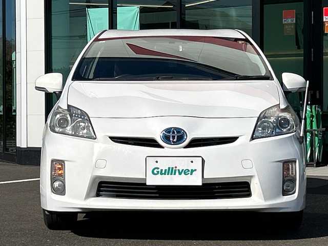 トヨタ プリウス S 鹿児島県 2010(平22)年 17.9万km スーパーホワイトⅡ セーフティセンス/社外ナビ/　　CD/DVD/BT/ワンセグ/バックカメラ/社外15インチアルミホイール/ステアリングスイッチ/アイドリングストップ/ISOFIX/スマートキー/ETC