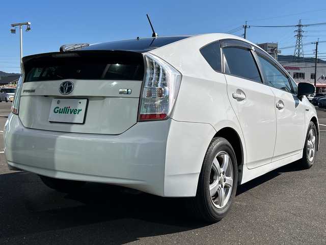 トヨタ プリウス S 鹿児島県 2010(平22)年 17.9万km スーパーホワイトⅡ セーフティセンス/社外ナビ/　　CD/DVD/BT/ワンセグ/バックカメラ/社外15インチアルミホイール/ステアリングスイッチ/アイドリングストップ/ISOFIX/スマートキー/ETC