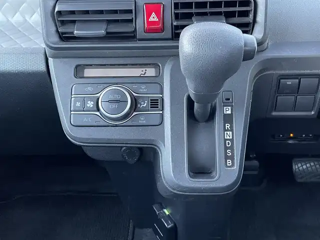 ダイハツ タント X 山梨県 2019(令1)年 6.1万km シャイニングホワイトパール スマートアシスト　/純正ナビ　/フルセグ　/テレビキャンセラー　/Bluetooth/CD/DVD　/Bカメラ　/ナビ連動ドラレコ　/ETC　/片側パワースライドドア/コーナーセンサー　/オートライト　/純正タイヤ車載/スペアキー