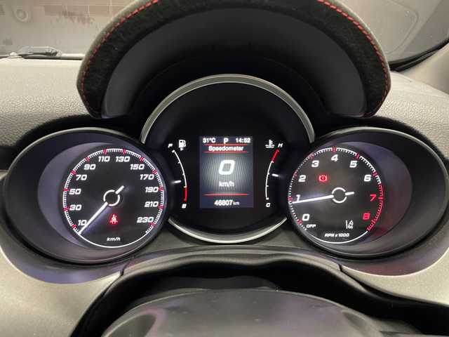 フィアット ５００Ｘ スポーツ 群馬県 2020(令2)年 4.7万km 白 純正ディスプレイオーディオ/ワンオーナー　/ＡｐｐｌｅＣａｒＰｌａｙ　/前席シートヒーター　/黒革シート　/前席パワーシート　/バックカメラ　/コーナーセンサー　/ブラインドスポットモニター　/純正１９インチＡＷ