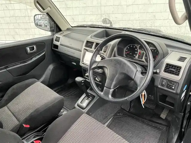 三菱 パジェロ ミニ VR－S 富山県 2006(平18)年 7.3万km アメジストブラック/クールシルバーM 社外ＨＤＤナビ/ＴＶ／ＤＶＤ/4WD/ターボ/キーレス/ツートンカラー/パワーステアリング/パワーウインドウ/エアコン/ドアバイザー/フロアマット/Wエアバック/ABS