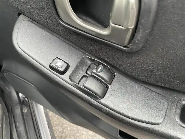 三菱 パジェロ ミニ VR－S 富山県 2006(平18)年 7.3万km アメジストブラック/クールシルバーM 社外ＨＤＤナビ/ＴＶ／ＤＶＤ/4WD/ターボ/キーレス/ツートンカラー/パワーステアリング/パワーウインドウ/エアコン/ドアバイザー/フロアマット/Wエアバック/ABS