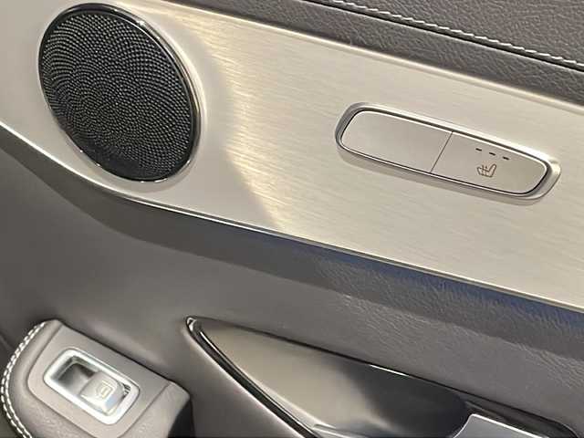 メルセデス・ベンツ ＧＬＣ２２０ d 4マチック クーペ スポーツ 新潟県 2018(平30)年 4万km オブシディアンブラック 4WD/AMGスタイリングパッケージ/・フロントスポイラー/・リアスカート/スポーツシート/・ハーフレザー/・パワーシート/・メモリ機能/・全席シートヒーター/電動リアゲート/ヘッドアップディスプレイ/レーダーセーフティパッケージ/・アクティブブレーキアシスト/・レーンキープアシスト/・ブラインドスポットアシスト/・アテンションアシスト/・ディスタンスパイロット ディストロニック/純正HDDナビ/フルセグTV/Bluetooth/USB/DVD/CD/全方位カメラ/・バックカメラ/ETC/前後ドライブレコーダー/オートライト/オートハイビーム/LEDヘッドライト/純正フロアマット/純正19インチアルミホイール