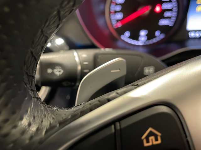 メルセデス・ベンツ ＧＬＣ２２０ d 4マチック クーペ スポーツ 新潟県 2018(平30)年 4万km オブシディアンブラック 4WD/AMGスタイリングパッケージ/・フロントスポイラー/・リアスカート/スポーツシート/・ハーフレザー/・パワーシート/・メモリ機能/・全席シートヒーター/電動リアゲート/ヘッドアップディスプレイ/レーダーセーフティパッケージ/・アクティブブレーキアシスト/・レーンキープアシスト/・ブラインドスポットアシスト/・アテンションアシスト/・ディスタンスパイロット ディストロニック/純正HDDナビ/フルセグTV/Bluetooth/USB/DVD/CD/全方位カメラ/・バックカメラ/ETC/前後ドライブレコーダー/オートライト/オートハイビーム/LEDヘッドライト/純正フロアマット/純正19インチアルミホイール
