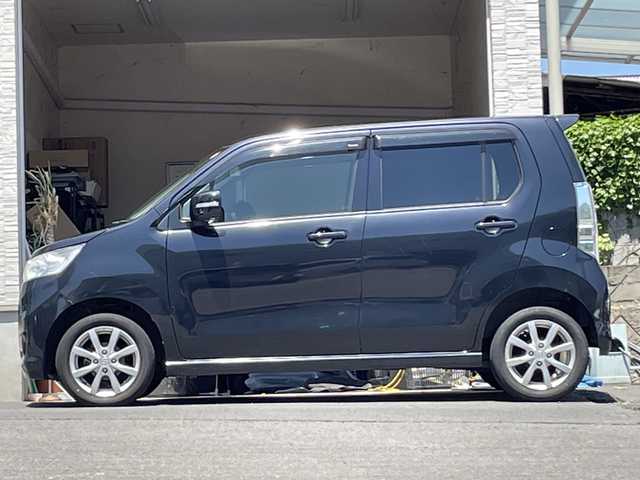 スズキ ワゴンＲ スティングレー X 大分県 2014(平26)年 6.9万km ブルーイッシュブラックパール3 純正フロアマット/バックカメラ/オートライト/スマートキー