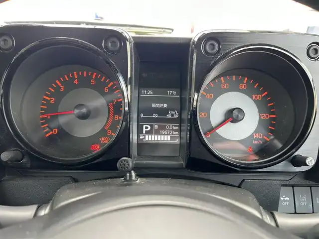 スズキ ジムニー XC 埼玉県 2020(令2)年 2万km キネティックイエロー ・ディーラー点検記録簿R2~R6/・ワンオーナー/・社外ナビ（DISC/SD/TV/BT/USB）/・ステアリングスイッチ/・革巻きステアリング/・クルーズコントロール/・横滑り防止装置/・ヒルディセントコントロール/・衝突被害軽減システム/・レーンアシスト/・ヘッドライトウォッシャー/・オートライト/・LEDヘッドライト/・フォグライト/・純正フロアマット/・純正16インチアルミホイール/・ドアバイザー/・純正マッドフラップ/・電動格納ミラー/・ウィンカーミラー/・プッシュスタート/・スマートキー/・スペアキー×１
