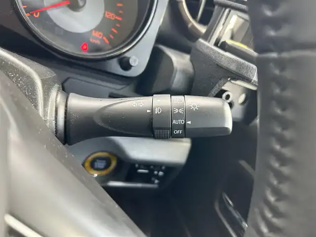 スズキ ジムニー XC 埼玉県 2020(令2)年 2万km キネティックイエロー ・ディーラー点検記録簿R2~R6/・ワンオーナー/・社外ナビ（DISC/SD/TV/BT/USB）/・ステアリングスイッチ/・革巻きステアリング/・クルーズコントロール/・横滑り防止装置/・ヒルディセントコントロール/・衝突被害軽減システム/・レーンアシスト/・ヘッドライトウォッシャー/・オートライト/・LEDヘッドライト/・フォグライト/・純正フロアマット/・純正16インチアルミホイール/・ドアバイザー/・純正マッドフラップ/・電動格納ミラー/・ウィンカーミラー/・プッシュスタート/・スマートキー/・スペアキー×１