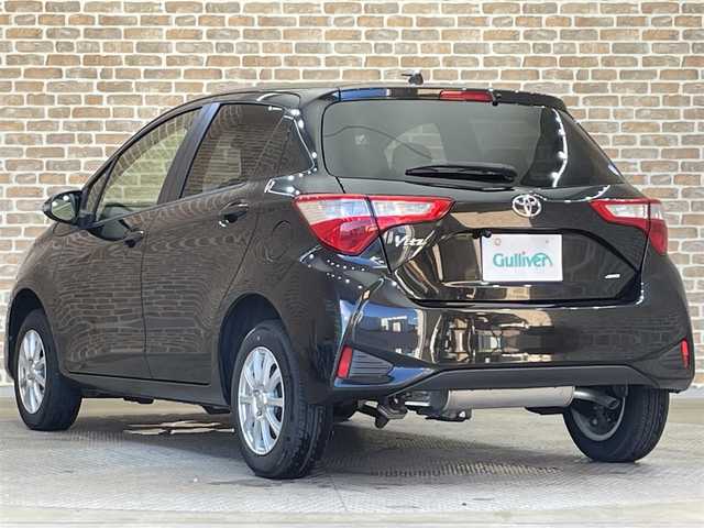 トヨタ ヴィッツ F 岩手県 2018(平30)年 11万km ブラックマイカ ・４WD/・社外ナビ/・ETC/・バックカメラ/・トヨタセーフティセンス/・衝突軽減ブレーキ/・レーンキープアシスト/・オートハイビーム/・プッシュスタート/・エンジンスターター/・社外14インチ