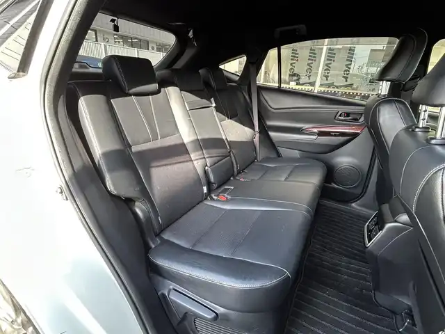 トヨタ ハリアー プレミアム アドバンスドP 宮城県 2014(平26)年 12.1万km ホワイトパールクリスタルシャイン ・ワンオーナー/・純正ナビ/（フルセグTV/CD/DVD/ブルーレイ/Bluetooth/AUX/USB）/・ドライブレコーダー/（CS-91FH)/・木目調パネル/・アイドリングストップ/・レーダークルーズコントロール/・前後コーナーセンサー/・ICS/・トラクションコントロール/・革ステアリング/・ステアリングスイッチ/・MTモード/・革シート/・前席シートヒーター/・D席メモリーシート/・電動リアゲート/・電動格納ミラー/・LEDライト/・フロントフォグランプ/・ISOFIX/・ETC/・バイザー/・リアプライバシーガラス/・フロアマット/・純正18インチアルミホイール/・フロアマット/・横滑り防止装置/・Wエアバッグ/ABS/・カーテンエアバッグ/・スマートキー/・プッシュスタート/・取扱説明書