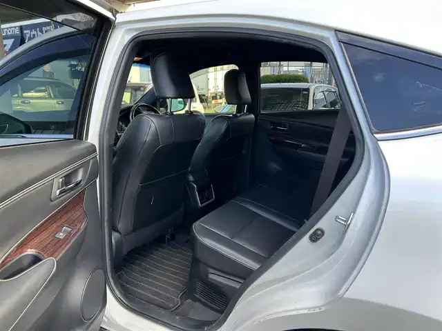 トヨタ ハリアー プレミアム アドバンスドP 宮城県 2014(平26)年 12.1万km ホワイトパールクリスタルシャイン ・ワンオーナー/・純正ナビ/（フルセグTV/CD/DVD/ブルーレイ/Bluetooth/AUX/USB）/・ドライブレコーダー/（CS-91FH)/・木目調パネル/・アイドリングストップ/・レーダークルーズコントロール/・前後コーナーセンサー/・ICS/・トラクションコントロール/・革ステアリング/・ステアリングスイッチ/・MTモード/・革シート/・前席シートヒーター/・D席メモリーシート/・電動リアゲート/・電動格納ミラー/・LEDライト/・フロントフォグランプ/・ISOFIX/・ETC/・バイザー/・リアプライバシーガラス/・フロアマット/・純正18インチアルミホイール/・フロアマット/・横滑り防止装置/・Wエアバッグ/ABS/・カーテンエアバッグ/・スマートキー/・プッシュスタート/・取扱説明書