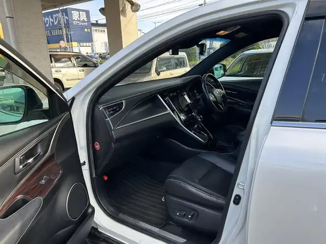 トヨタ ハリアー プレミアム アドバンスドP 宮城県 2014(平26)年 12.1万km ホワイトパールクリスタルシャイン ・ワンオーナー/・純正ナビ/（フルセグTV/CD/DVD/ブルーレイ/Bluetooth/AUX/USB）/・ドライブレコーダー/（CS-91FH)/・木目調パネル/・アイドリングストップ/・レーダークルーズコントロール/・前後コーナーセンサー/・ICS/・トラクションコントロール/・革ステアリング/・ステアリングスイッチ/・MTモード/・革シート/・前席シートヒーター/・D席メモリーシート/・電動リアゲート/・電動格納ミラー/・LEDライト/・フロントフォグランプ/・ISOFIX/・ETC/・バイザー/・リアプライバシーガラス/・フロアマット/・純正18インチアルミホイール/・フロアマット/・横滑り防止装置/・Wエアバッグ/ABS/・カーテンエアバッグ/・スマートキー/・プッシュスタート/・取扱説明書