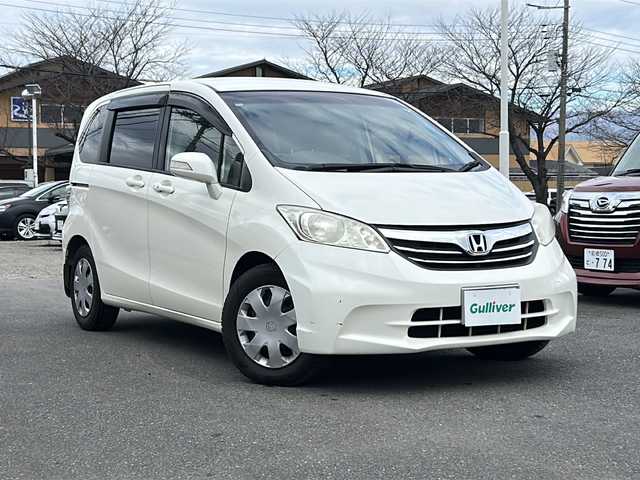 ホンダ フリード G ジャストセレクション 群馬県 2012(平24)年 7.1万km プレミアムホワイトパール ワンオーナー/ヘッドライトレベライザー/純正フロアマット/ウィンカーミラー/バイザー/ETC/純正SDナビ（TV.CD.DVD.Bluetooth）/アイドリングストップ/片側パワースライドドア/電動格納ミラー/スペアキー/パワーウィンドウ/パワーステアリング/盗難装置