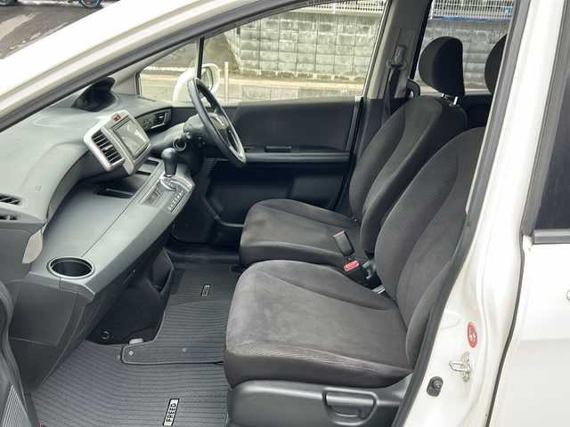 ホンダ フリード G ジャストセレクション 群馬県 2012(平24)年 7.1万km プレミアムホワイトパール ワンオーナー/ヘッドライトレベライザー/純正フロアマット/ウィンカーミラー/バイザー/ETC/純正SDナビ（TV.CD.DVD.Bluetooth）/アイドリングストップ/片側パワースライドドア/電動格納ミラー/スペアキー/パワーウィンドウ/パワーステアリング/盗難装置