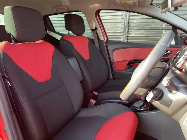 ルノー ルーテシア インテンス 三重県 2015(平27)年 11.3万km 赤 純正ナビ/ETC/Bluetooth/ドラレコ/純正17インチAW