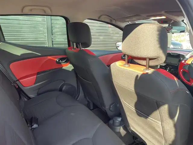 ルノー ルーテシア インテンス 三重県 2015(平27)年 11.3万km 赤 純正ナビ/ETC/Bluetooth/ドラレコ/純正17インチAW