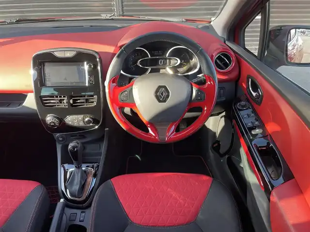 ルノー ルーテシア インテンス 三重県 2015(平27)年 11.3万km 赤 純正ナビ/ETC/Bluetooth/ドラレコ/純正17インチAW