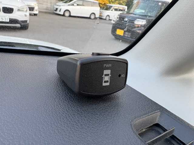 ダイハツ ムーヴ キャンバス G メイクアッフ SA Ⅱ 大阪府 2017(平29)年 6万km パールホワイトⅢ 純正ナビ　/フルセグ　/バックカメラ　/両側パワースライドドア　/衝突回避ブレーキ　/車線逸脱警報　/ドライブレコーダー　/ＥＴＣ　/プッシュスタート　/スマートキー　/ステアリングスイッチ　/オートライト　/電格ミラー