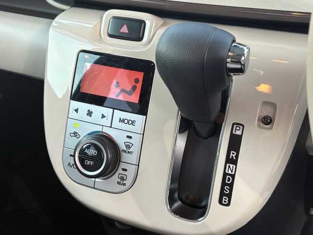 ダイハツ ムーヴ キャンバス G メイクアッフ SA Ⅱ 大阪府 2017(平29)年 6万km パールホワイトⅢ 純正ナビ　/フルセグ　/バックカメラ　/両側パワースライドドア　/衝突回避ブレーキ　/車線逸脱警報　/ドライブレコーダー　/ＥＴＣ　/プッシュスタート　/スマートキー　/ステアリングスイッチ　/オートライト　/電格ミラー