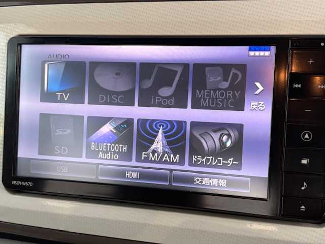 ダイハツ ムーヴ キャンバス G メイクアッフ SA Ⅱ 大阪府 2017(平29)年 6万km パールホワイトⅢ 純正ナビ　/フルセグ　/バックカメラ　/両側パワースライドドア　/衝突回避ブレーキ　/車線逸脱警報　/ドライブレコーダー　/ＥＴＣ　/プッシュスタート　/スマートキー　/ステアリングスイッチ　/オートライト　/電格ミラー