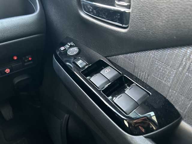 日産 デイズ ハイウェイスターX 岐阜県 2021(令3)年 2.8万km ブラック 登録時走行距離27974km/純正9インチナビ（MM320D-L）/Bluetooth、ipod、USB、AUX、CD、DVD/バックモニター/フルセグテレビ/衝突被害軽減システム/純正アルミホイール有/純正フロアマット/ドライブレコーダー/LEDヘッドライト/フォグランプ/オートライト/スタッドレスタイヤ/ドアバイザー/横滑り防止装置/禁煙車/盗難防止装置/ベンチシート/スペアキー/スマートキー/プッシュスタート/アイドリングストップ/オートエアコン/取扱説明書/保証書/記録簿