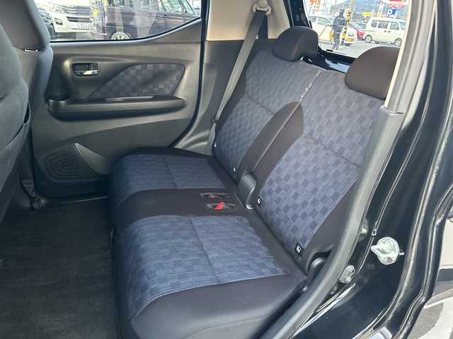 日産 デイズ ハイウェイスターX 岐阜県 2021(令3)年 2.8万km ブラック 登録時走行距離27974km/純正9インチナビ（MM320D-L）/Bluetooth、ipod、USB、AUX、CD、DVD/バックモニター/フルセグテレビ/衝突被害軽減システム/純正アルミホイール有/純正フロアマット/ドライブレコーダー/LEDヘッドライト/フォグランプ/オートライト/スタッドレスタイヤ/ドアバイザー/横滑り防止装置/禁煙車/盗難防止装置/ベンチシート/スペアキー/スマートキー/プッシュスタート/アイドリングストップ/オートエアコン/取扱説明書/保証書/記録簿