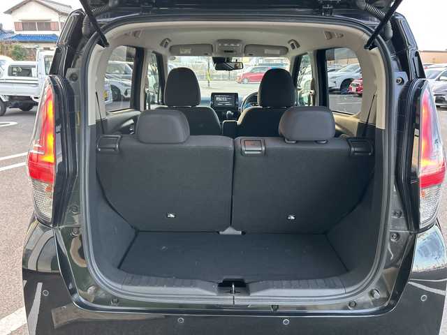 日産 デイズ ハイウェイスターX 岐阜県 2021(令3)年 2.8万km ブラック 登録時走行距離27974km/純正9インチナビ（MM320D-L）/Bluetooth、ipod、USB、AUX、CD、DVD/バックモニター/フルセグテレビ/衝突被害軽減システム/純正アルミホイール有/純正フロアマット/ドライブレコーダー/LEDヘッドライト/フォグランプ/オートライト/スタッドレスタイヤ/ドアバイザー/横滑り防止装置/禁煙車/盗難防止装置/ベンチシート/スペアキー/スマートキー/プッシュスタート/アイドリングストップ/オートエアコン/取扱説明書/保証書/記録簿