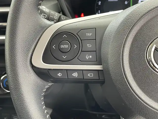 トヨタ ライズ Z 滋賀県 2021(令3)年 8.8万km ナチュラルベージュマイカM 禁煙車/純正９型ディスプレイオーディオ/【Bluetooth/フルセグTV/CD/DVD】/パノラミックビューモニター/ビルトインＥＴＣ/スマートアシスト/・衝突回避支援ブレーキ機能/・車線逸脱抑制制御機能/・ブレーキ制御付誤発進抑制機能/・アダプティブドライビングビーム/・先行車発進お知らせ機能/・進入禁止標識認識機能/・アダプティブクルーズコントロール/・衝突警報機能/・車線逸脱警報機能/・コーナーセンサー/・サイドビューランプ/・レーンキープコントロール/シートヒーター/ＬＥＤシーケンシャルターンランプ/ステアリングスイッチ/スマートキー