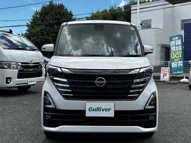日産 ルークス HWS X プロパイロットED 熊本県 2024(令6)年 0.3万km ホワイトパール ワンオーナー/純正9インチナビ（MM223D-L）/【フルセグTV/Bluetooth/AM/FM】/全周囲カメラ/両側パワースライドドア/プロパイロット/エマージェンシーブレーキ/レーダークルーズコントロール/コーナーセンサー/標識表示/先行車発進警告/レーンアシスト/オートホールド/純正14インチAW/オートLEDライト/フォグランプ/シートバックテーブル/ナビ連動ドライブレコーダー/プッシュスタート/スマートキー/アイドリングストップ/純正フロアマット/純正ドアバイザー/盗難防止装置/保証書/取扱説明書