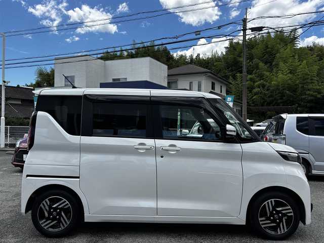 日産 ルークス HWS X プロパイロットED 熊本県 2024(令6)年 0.3万km ホワイトパール ワンオーナー/純正9インチナビ（MM223D-L）/【フルセグTV/Bluetooth/AM/FM】/全周囲カメラ/両側パワースライドドア/プロパイロット/エマージェンシーブレーキ/レーダークルーズコントロール/コーナーセンサー/標識表示/先行車発進警告/レーンアシスト/オートホールド/純正14インチAW/オートLEDライト/フォグランプ/シートバックテーブル/ナビ連動ドライブレコーダー/プッシュスタート/スマートキー/アイドリングストップ/純正フロアマット/純正ドアバイザー/盗難防止装置/保証書/取扱説明書