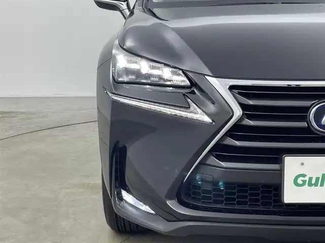 レクサス ＮＸ 300h Iパッケージ 岡山県 2015(平27)年 7.7万km スターライトブラックガラスフレーク パノラマルーフ/合皮シート/シートヒーター(運転席・助手席)/パワーシート(運転席・助手席)/純正メーカーOPナビ/【フルセグＴＶ/CD/DVD/Bluetooth/USB/AUX】/全方位カメラ/パワーバックドア/レーダークルーズコントロール/プリクラッシュセーフティシステム/ＬＥＤヘッドランプ/ステアリングヒーター/純正ドライブレコーダー(前)/(DRD-H66)/ビルトインＥＴＣ/シートメモリ/パドルシフト/スペアキー(1個)/カードキー(1個)