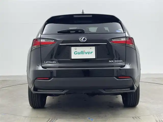 レクサス ＮＸ 300h Iパッケージ 岡山県 2015(平27)年 7.7万km スターライトブラックガラスフレーク パノラマルーフ/合皮シート/シートヒーター(運転席・助手席)/パワーシート(運転席・助手席)/純正メーカーOPナビ/【フルセグＴＶ/CD/DVD/Bluetooth/USB/AUX】/全方位カメラ/パワーバックドア/レーダークルーズコントロール/プリクラッシュセーフティシステム/ＬＥＤヘッドランプ/ステアリングヒーター/純正ドライブレコーダー(前)/(DRD-H66)/ビルトインＥＴＣ/シートメモリ/パドルシフト/スペアキー(1個)/カードキー(1個)