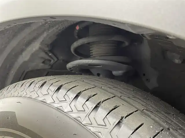 レクサス ＮＸ 300h Iパッケージ 岡山県 2015(平27)年 7.7万km スターライトブラックガラスフレーク パノラマルーフ/合皮シート/シートヒーター(運転席・助手席)/パワーシート(運転席・助手席)/純正メーカーOPナビ/【フルセグＴＶ/CD/DVD/Bluetooth/USB/AUX】/全方位カメラ/パワーバックドア/レーダークルーズコントロール/プリクラッシュセーフティシステム/ＬＥＤヘッドランプ/ステアリングヒーター/純正ドライブレコーダー(前)/(DRD-H66)/ビルトインＥＴＣ/シートメモリ/パドルシフト/スペアキー(1個)/カードキー(1個)