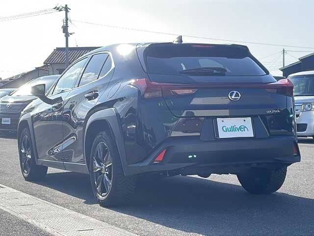 レクサス ＵＸ 250h バージョンC 香川県 2022(令4)年 4.2万km グラファイトブラックガラスフレーク 純正ナビ（フルセグTV/BT)/バックカメラ/ドライブレコーダー/パワーシート/シートヒーター/ステアリングヒーター/リアシートリマインダー/コーナーセンサー/ETC2.0