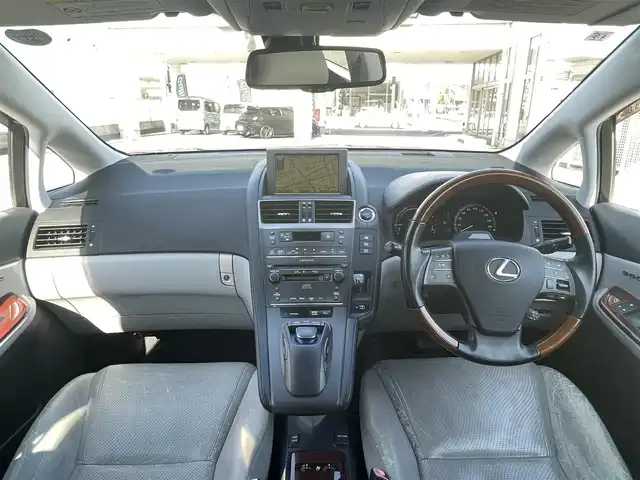 レクサス ＨＳ 250h バージョンL 群馬県 2009(平21)年 15.2万km クォーツホワイトクリスタルシャイン 純正HDDナビゲーション/（CD/DVD/MD/フルセグTV）/バックカメラ/サンルーフ/本革シート/前席メモリパワーシート/前席シートヒーター/エアシート/ステアリングスイッチ/ビルトインETC/クルーズコントロール/リアサンシェード/コーナーポール/LEDヘッドライト/フォグライト/クリアランスソナー/電格ミラー/ドアバイザー/純正フロアマット/純正17インチアルミホイール